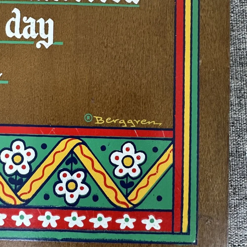 Berggren CUTTING BOARD Smile Design 494 Swedish Scandinavian Collectible 1965